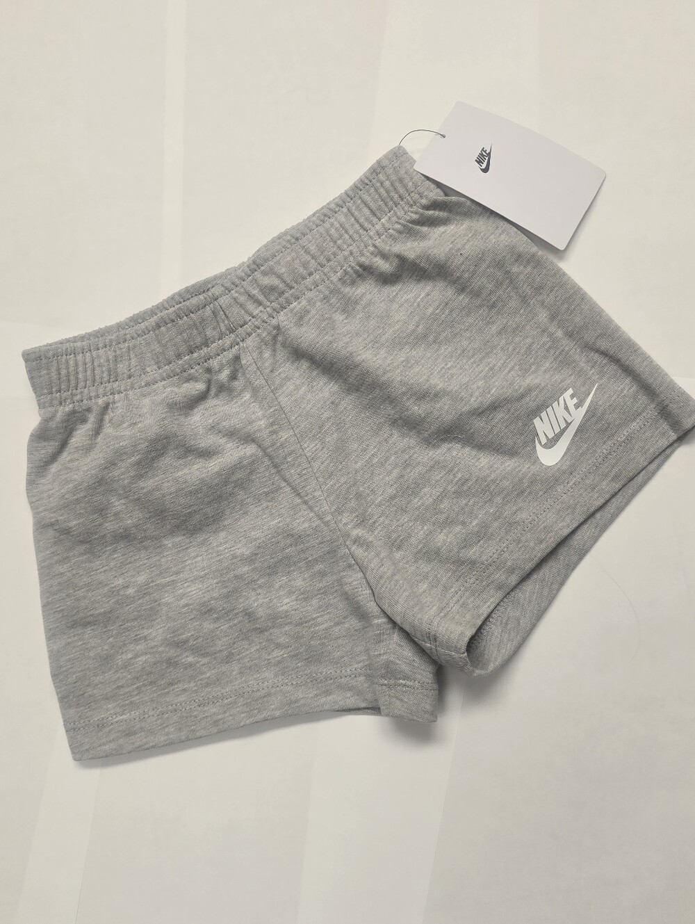 NWT Nike Girls Jersey Shorts Grey Heather – Size 6 (5-6 Yrs)